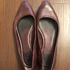 Frye Flats size 6 1/2